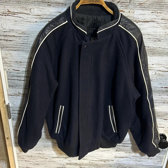 Vintage navy blue bomber jacket size large - Picture 4 of 9